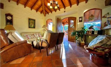 Venta Casa Campestre El Retiro Comercio y Servicios