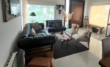 Casa 4 ambientes en alquiler amoblada - Villalobos