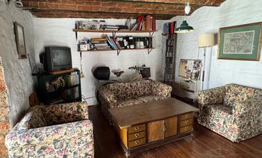 San Telmo venta  Pasaje Santamaria propiedad historica de 5 Ambientes con Entrada  de Estilo.
