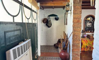 San Telmo venta  Pasaje Santamaria propiedad historica de 5 Ambientes con Entrada  de Estilo.