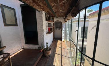 San Telmo venta  Pasaje Santamaria propiedad historica de 5 Ambientes con Entrada  de Estilo.