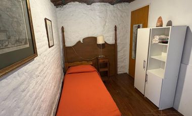 San Telmo venta  Pasaje Santamaria propiedad historica de 5 Ambientes con Entrada  de Estilo.