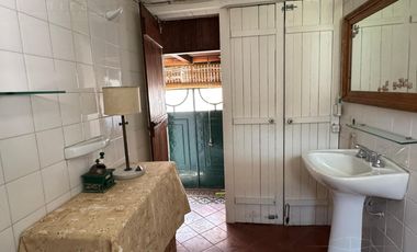 San Telmo venta  Pasaje Santamaria propiedad historica de 5 Ambientes con Entrada  de Estilo.