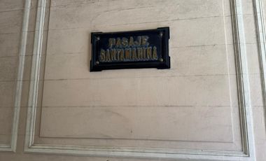 San Telmo venta  Pasaje Santamaria propiedad historica de 5 Ambientes con Entrada  de Estilo.