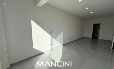 Departamento de 4 ambientes con jardín o terraza privada y cocheras - Villa Ballester
