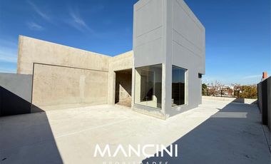 Departamento de 4 ambientes con jardín o terraza privada y cocheras - Villa Ballester