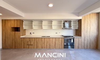 Departamento de 4 ambientes con jardín o terraza privada y cocheras - Villa Ballester
