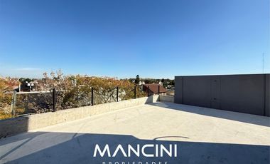 Departamento de 4 ambientes con jardín o terraza privada y cocheras - Villa Ballester