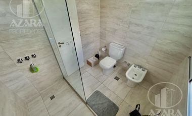 Impecable casa de 6 ambientes con jardín en Florida