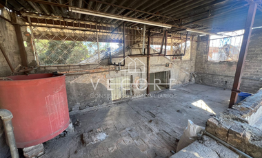 CASA CON BODEGA EN VENTA, LA PERLA, SECTOR LIBERTAD, GUADALAJARA