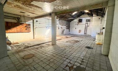 CASA CON BODEGA EN VENTA, LA PERLA, SECTOR LIBERTAD, GUADALAJARA