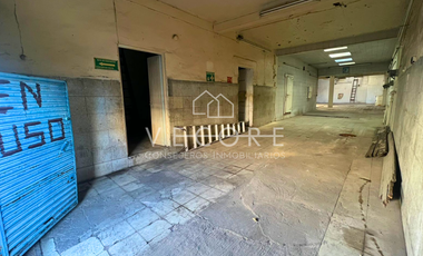 CASA CON BODEGA EN VENTA, LA PERLA, SECTOR LIBERTAD, GUADALAJARA