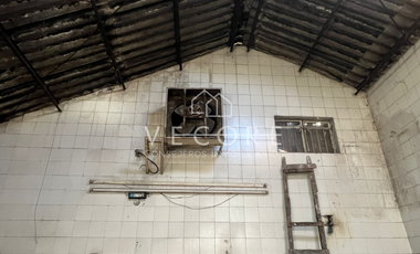 CASA CON BODEGA EN VENTA, LA PERLA, SECTOR LIBERTAD, GUADALAJARA