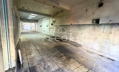 CASA CON BODEGA EN VENTA, LA PERLA, SECTOR LIBERTAD, GUADALAJARA