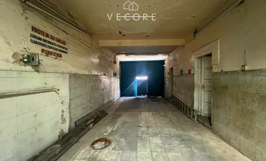 CASA CON BODEGA EN VENTA, LA PERLA, SECTOR LIBERTAD, GUADALAJARA