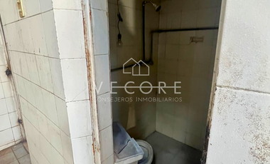 CASA CON BODEGA EN VENTA, LA PERLA, SECTOR LIBERTAD, GUADALAJARA