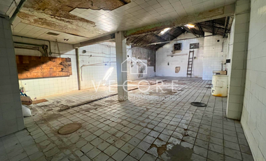 CASA CON BODEGA EN VENTA, LA PERLA, SECTOR LIBERTAD, GUADALAJARA