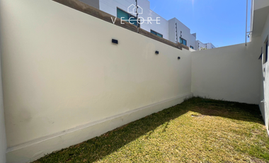 CASA EN VENTA EN SOLARES RESIDENCIAL, ZAPOPAN