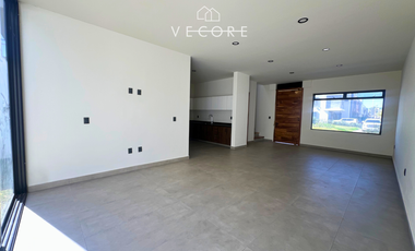 CASA EN VENTA EN SOLARES RESIDENCIAL, ZAPOPAN