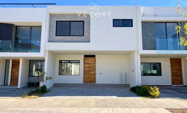 CASA EN VENTA EN SOLARES RESIDENCIAL, ZAPOPAN