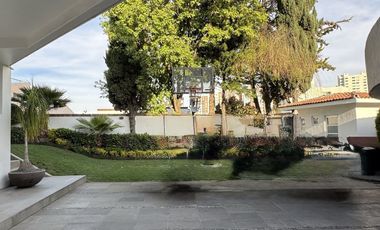 ESPECTACULAR CASA EN PRIVADA CON SEGURIDAD
