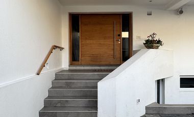 ESPECTACULAR CASA EN PRIVADA CON SEGURIDAD