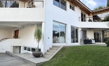 ESPECTACULAR CASA EN PRIVADA CON SEGURIDAD