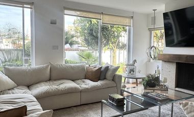 ESPECTACULAR CASA EN PRIVADA CON SEGURIDAD
