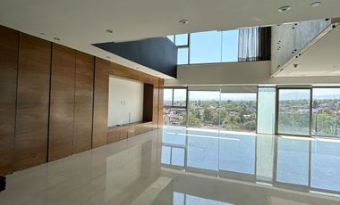 Penthouse en Renta en Palmas Park