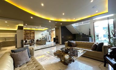 Residencia de Lujo en Venta Villa Verona, Zapopan, Jal Zona Puerta las Lomas