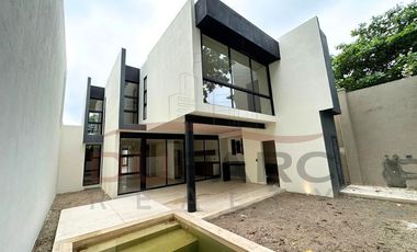 Casa en venta en el Carmen Country Club, 3-Rec. con alberca