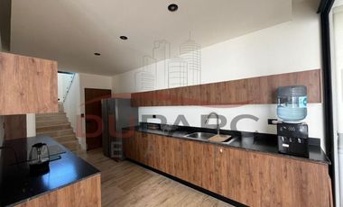 Casa en venta en el Carmen Country Club, 3-Rec. con alberca