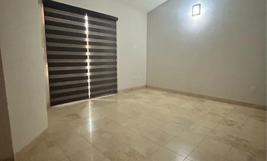 SE RENTA CASA EN FRACC. RESIDENCIAL TABACHINES