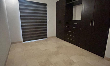 SE RENTA CASA EN FRACC. RESIDENCIAL TABACHINES