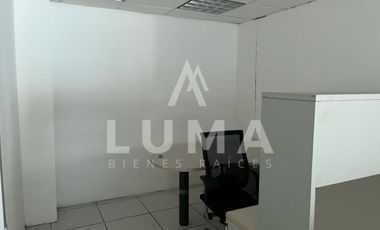 Renta de oficinas, Patio y Almacen