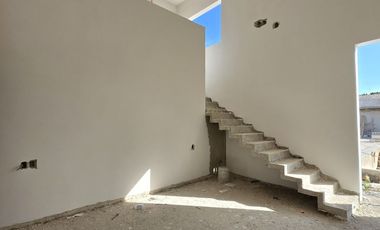 ESPECTACULAR CASA EN PREVENTA DE UNA PLANTA EN CHICXULUB PUEBLO