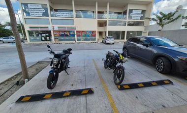 LOCAL EN PLANTA BAJA, EN RENTA, CONKAL