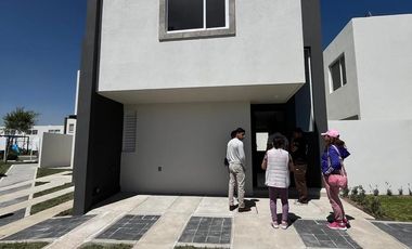 CASA EN VENTA EN CALIMAYA, HACIENDA DE LAS FUENTES