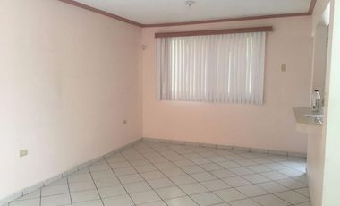 Casa en venta ubicada en calle Quevedo, Col. Puerto México, en Coatzacoalcos, Veracruz.