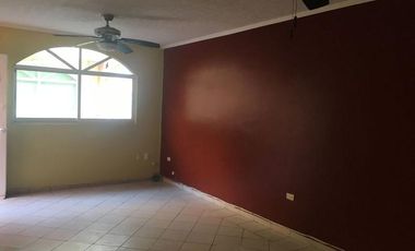 Casa en venta ubicada en Juventino Rosas, Col. Puerto México, en Coatzacoalcos, Veracruz.