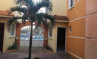Casa en venta ubicada en Juventino Rosas, Col. Puerto México, en Coatzacoalcos, Veracruz.