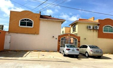 Casa en venta ubicada en Juventino Rosas, Col. Puerto México, en Coatzacoalcos, Veracruz.