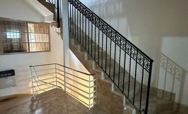 HERMOSA CASA EN GUEMES - APTO COMERCIAL