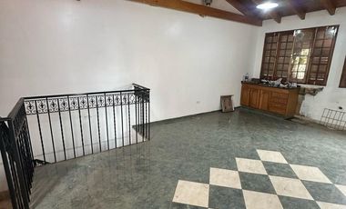 HERMOSA CASA EN GUEMES - APTO COMERCIAL