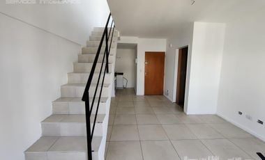 2 Ambs Duplex. 10º Frente. Balcón aterrazado. Bulnes al 800- Almagro