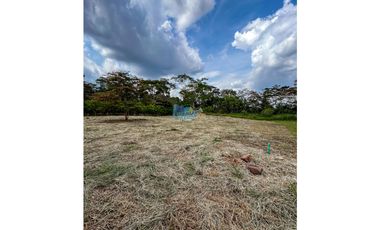 En Venta Lote Campestre en Condominio Ladera Campestre (Restrepo)