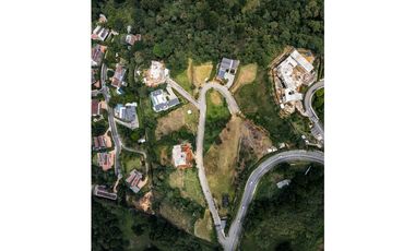 lote en venta con vista a la ciudad Medellin / El poblado