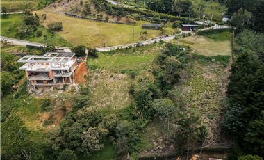 lote en venta con vista a la ciudad Medellin / El poblado