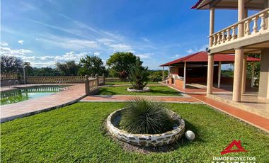 Casa-finca a 5 minutos de Alcalá, Valle