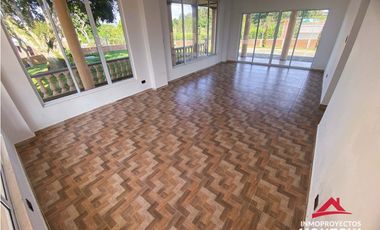 Casa-finca a 5 minutos de Alcalá, Valle